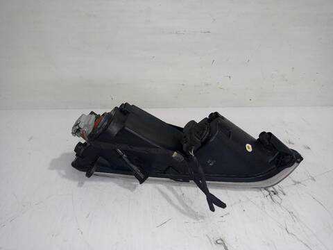 Foto 2ª: Faro Antiniebla Delantero Izquierdo Volkswagen Passat ADVANCE BLUEMOTION 105CV [CAYC] (2010)