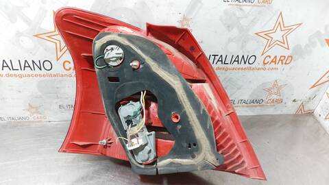 Foto 4ª: Piloto Trasero Derecho Toyota Yaris SOL 90CV 66KW [1NDTV] (2008)