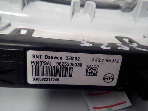 Foto 4ª: Luz Interior Peugeot 208 ALLURE 101CV 74KW [HN05/PSA] (2021)