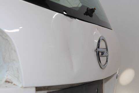 Foto 2ª: Portón Opel Astra B16DTL (2015)