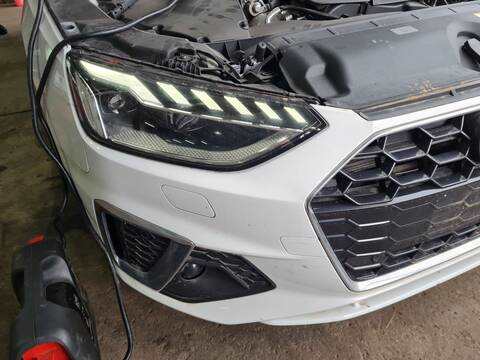 Foto 3ª: Faro Derecho Audi A4 35 TDI S LINE 4P) BERLINA 163CV 120KW [DTNA] (2024)