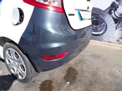 Foto 3ª: Paragolpes Trasero Ford Fiesta SNJB (2010)