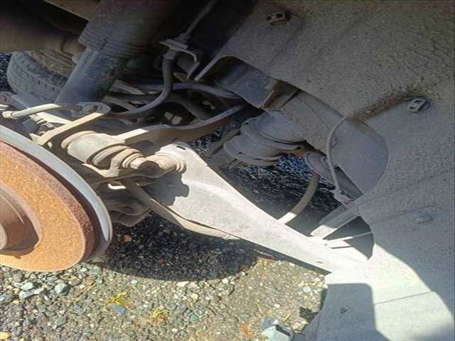 Brazo Suspension Trasero Derecho Toyota Avensis BUSINESS ADVANCE 143CV 105KW