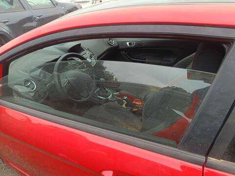 Luna Delantera Izquierda Ford Fiesta YYJB