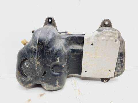 Foto 3ª: Deposito de Combustible Hyundai Tucson 1.6 CRDI CAT 136CV 100KW [G4FP] (2021)