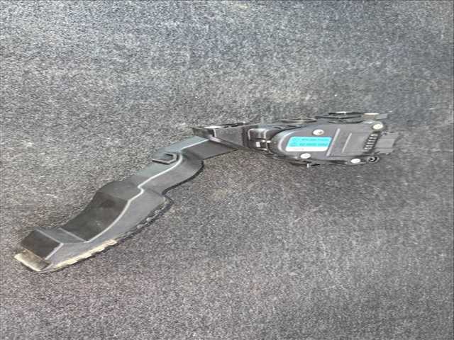 Foto 3ª: Pedal Acelerador Renault Laguna AUTHENTIQUE 120CV 88KW (2001)
