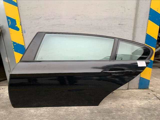 Puerta Trasera Izquierda Bmw Serie 3 315 2.0 DI177CV BERLINA 0CV