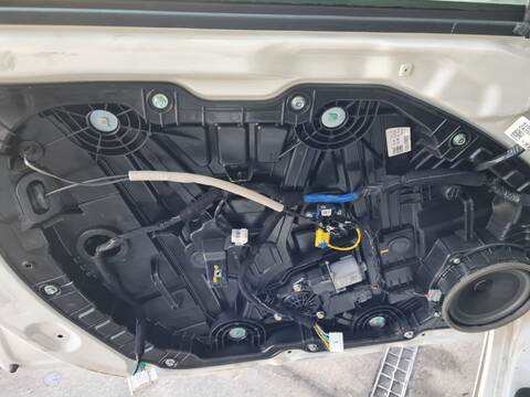 Elevalunas Eléctrico Delantero Izquierdo Kia Optima EMOTION 141CV 104KW