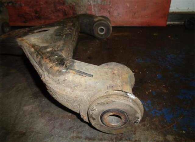 Foto 2ª: Brazo Suspension Delantero Izquierdo Mercedes Vito 111 CDI [OM 646.982]