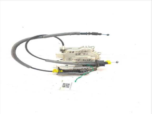 Foto 3ª: Cerradura Puerta Trasera Izquierda Audi A4 2.0 TDI 136CV (2015)