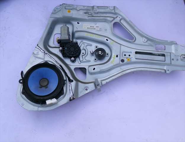 Elevalunas Eléctrico Delantero Derecho Kia Sportage 2.0 CRDI 2004-2009