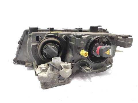 Foto 2ª: Faro Izquierdo Bmw Serie 3 320 2.0 D E46) [M47 D20 (204D1)] (2001)