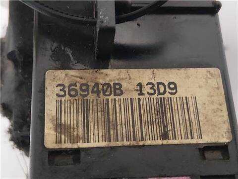 Foto 3ª: Mando Multifuncion Nissan Terrano 2.7 TDI 4WD 125CV 92KW [TD27TI] (1999)