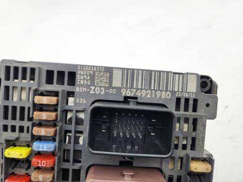 Foto 4ª: Caja Reles Fusibles Peugeot 508 ACTIVE 156CV 115KW [5F02] (2012)