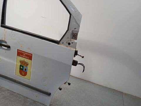 Foto 3ª: Puerta Delantera Derecha Mercedes Vito 110 D EURO 2 638.174) 98CV 72KW [601970] (1998)