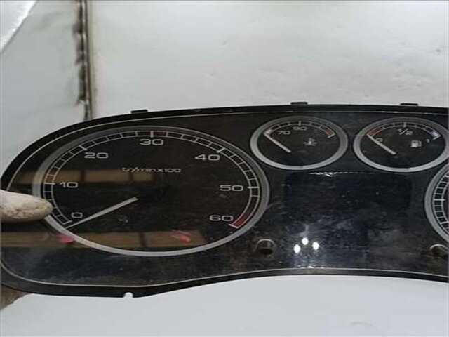 Foto 2ª: Cuadro de Instrumentos Peugeot 307 2.0 XT [2.0 LTR. - 66 KW HDI CAT] [RHS]