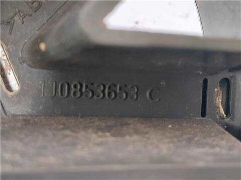 Foto 3ª: Rejilla Delantera Volkswagen Golf 1.9 TDI BERLINA 115CV 85KW [AJM] (2004)