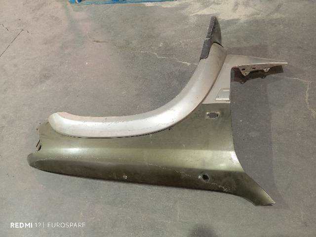 Foto 3ª: Aleta Delantera Derecha Nissan Patrol 2.8 TD Y61 TD6 [RD28ETI] (1999)