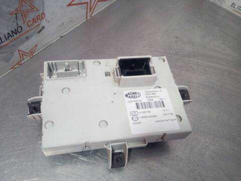 Foto 2ª: Caja Reles Fusibles Alfa Romeo Giulietta DISTINCTIVE 105CV 77KW [940A3000] (2011)