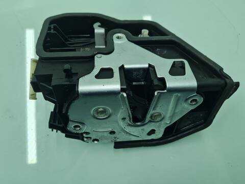 Foto 3ª: Cerradura Puerta Trasera Derecha Bmw Serie 3 315 330D 258CV 190KW [N57D30A] (2012)