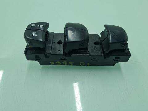 Botonera Elevalunas Nissan Qashqai ACENTA 116CV 85KW