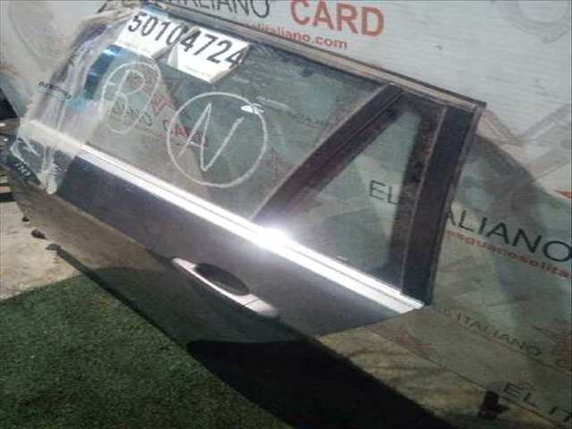 Foto 3ª: Puerta Trasera Izquierda Bmw Serie 3 315 318D 143CV 105KW [N47D20C] (2011)