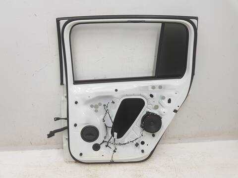 Foto 3ª: Puerta Trasera Derecha Volkswagen Touran ADVANCE BMT (2015)