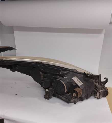 Faro Izquierdo Peugeot 3008 1.6 HDI