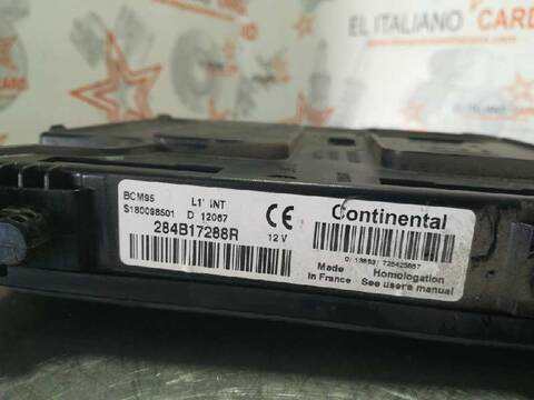 Foto 2ª: Caja Reles Fusibles Renault Megane EXPRESSION BERLINA 110CV 81KW III BERLINA 5 P [K9KA6] (2012)