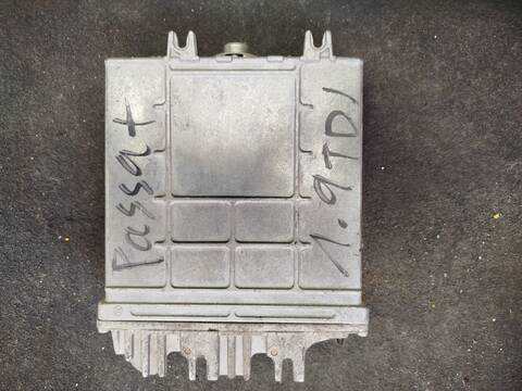 Foto 2ª: Centralita Motor ECU Volkswagen Passat BERLINA (1996)