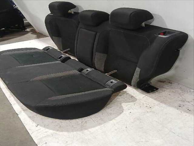 Foto 3ª: Asientos Traseros Nissan Qashqai 1.5 DCI 116CV [K9K 872] (2013)