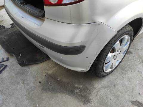 Foto 3ª: Paragolpes Trasero Hyundai Getz G4HD (2003)