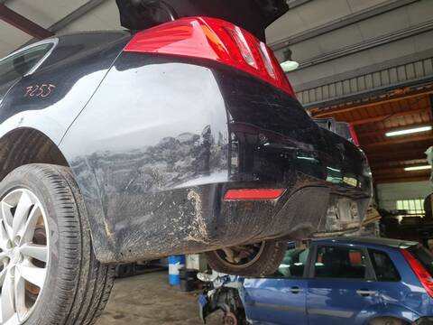 Foto 3ª: Paragolpes Trasero Peugeot 508 ACTIVE 140CV 103KW [RH01] (2012)