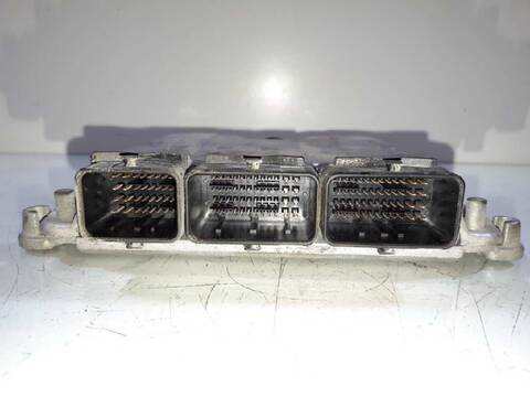 Foto 2ª: Centralita Motor ECU Renault Trafic 1.9 DIESEL 101CV 74KW [F9Q760] (2002)