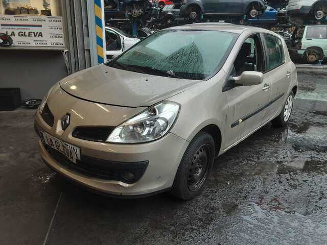 Mangueta Delantera Derecha Renault Clio 1.5 DCI 86CV 0CV