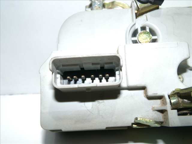 Foto 4ª: Cerradura Puerta Delantera Izquierda Peugeot Partner 2.0 HDI 2002-2008 [RHY] (2006)