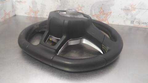 Foto 4ª: Volante Volkswagen Golf GTD BLUEMOTION TECH. 184CV 135KW [CUN] (2013)