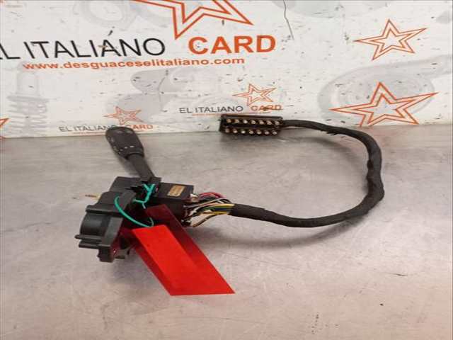 Foto 2ª: Mando Multifuncion Mercedes Clase E 180 E 300 124.030) BERLINA 136CV 100KW [M103983] (1991)