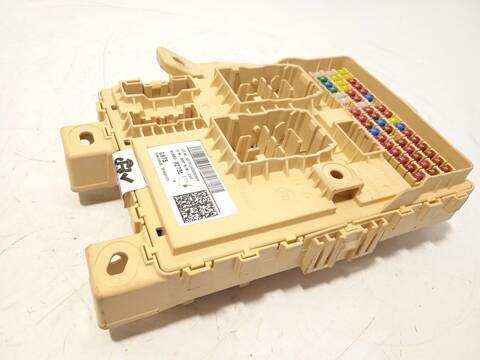 Foto 2ª: Caja Reles Fusibles Kia Sportage 1.6 T-GDI 150CV 110KW [G4FP] (2024)