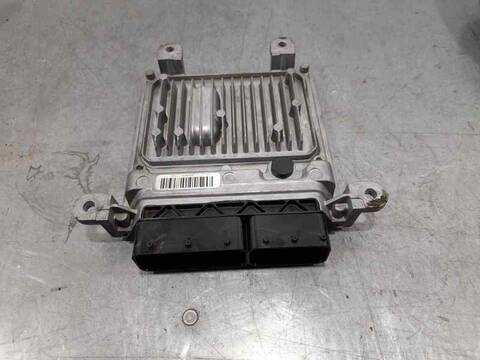 Foto 2ª: Centralita Motor ECU Mercedes Clase C 160 C 220 BLUETEC 170CV 125KW [651921] (2014)