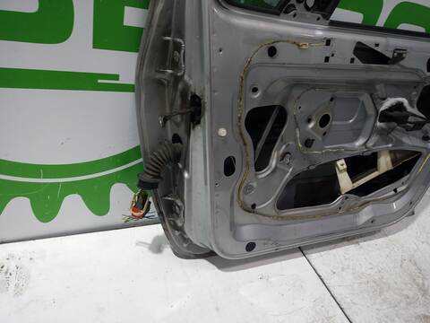 Foto 3ª: Puerta Delantera Derecha Peugeot 307 XN 109CV 80KW [NFUTU5JP4] (2001)