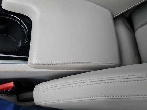 Consola Central Jaguar XE PORTFOLIO 180CV 132KW
