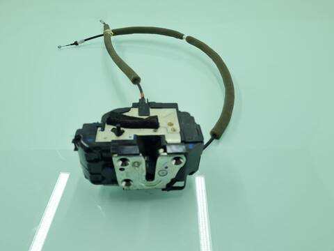 Cerradura Puerta Trasera Derecha Nissan Qashqai ACENTA 131CV 96KW