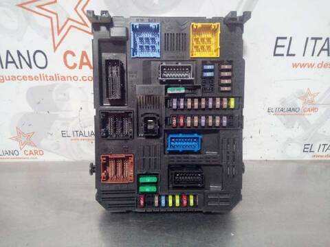 Foto 2ª: Caja Reles Fusibles Peugeot Expert PRO STANDARD 116CV 85KW FURGON [BH01] (2016)