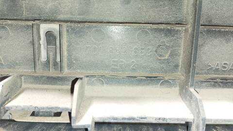 Foto 3ª: Rejilla Delantera Volkswagen Transporter COMBI L 60CV 44KW FURGONETA (1999)