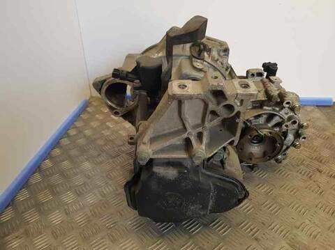 Foto 2ª: Caja Cambios Audi A3 1.8 AMBIENTE 125CV 92KW [AGN] (1996)