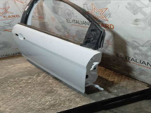 Foto 2ª: Puerta Delantera Derecha Ford Focus TITANIUM 109CV 80KW [G8DB] (2009)