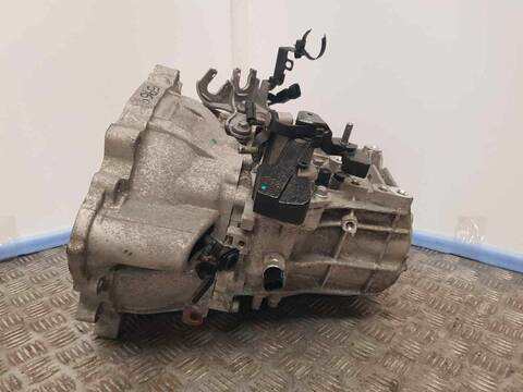 Foto 2ª: Caja Cambios Hyundai Tucson SLE MILD-HYBRID 2WD 116CV 85KW [D4FE] (2019)