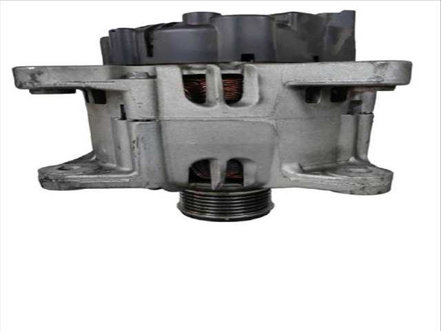 Foto 2ª: Alternador Dacia Duster 1.5 DCI 4X4 HSMC HSMD) 110CV (2010)