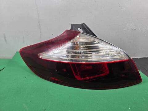 Piloto Trasero Izquierdo Renault Megane K9K832 BERLINA III BERLINA 5P